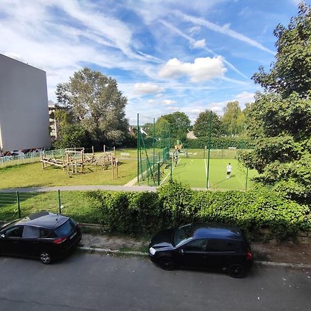 Room & Parking In Shared Appartment With Proprietor L 25 Mins From Paris Gare Du Nord, Cdg Airport & Stade De France Montmagny Buitenkant foto